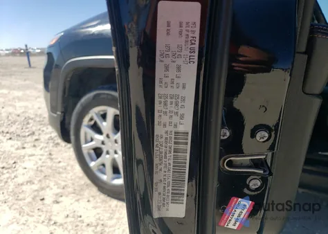 2018 Jeep Cherokee Latitude Plus from USA, damaged, VIN 1C4PJLLB0JD590754